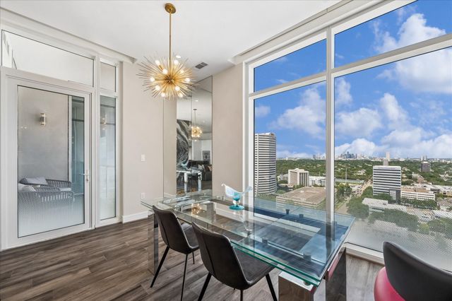 4521 San Felipe Street 2102, Houston, TX 77027