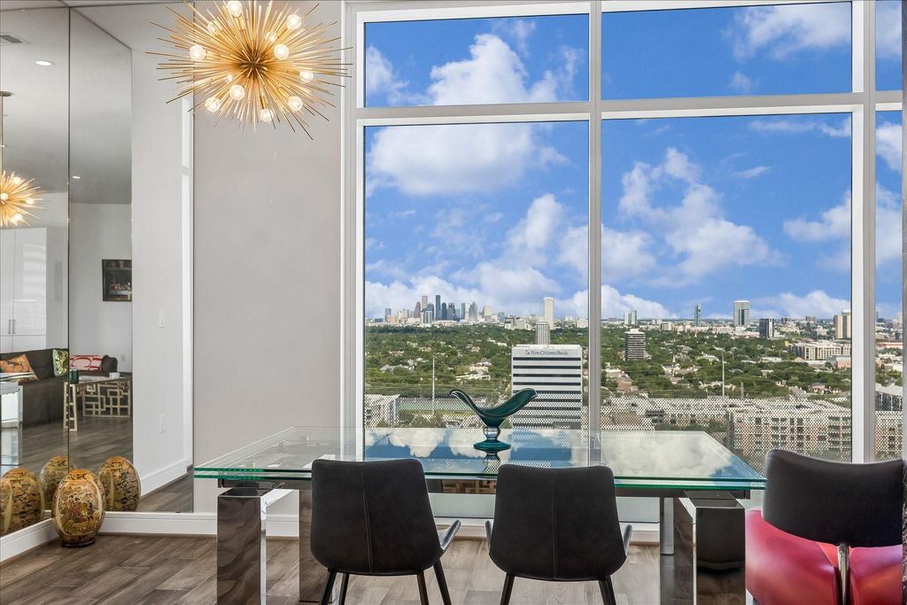 4521 San Felipe Street 2102, Houston, TX 77027