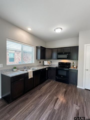 17458 Stacy, Lindale, TX 75771
