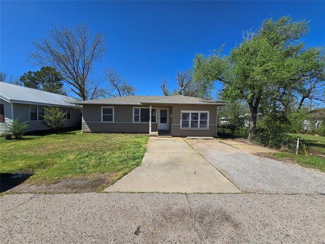 2106 N Aydelotte Avenue, Shawnee, OK 74804