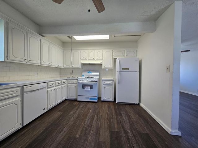 2106 N Aydelotte Avenue, Shawnee, OK 74804