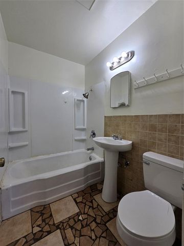 2106 N Aydelotte Avenue, Shawnee, OK 74804