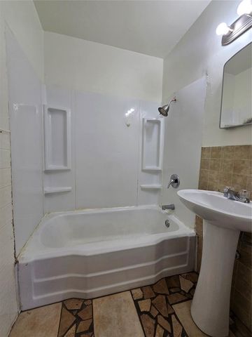 2106 N Aydelotte Avenue, Shawnee, OK 74804