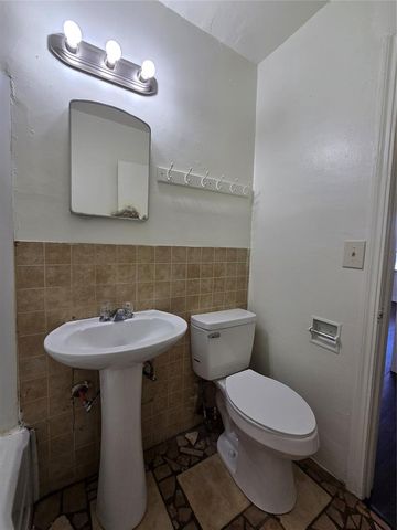 2106 N Aydelotte Avenue, Shawnee, OK 74804