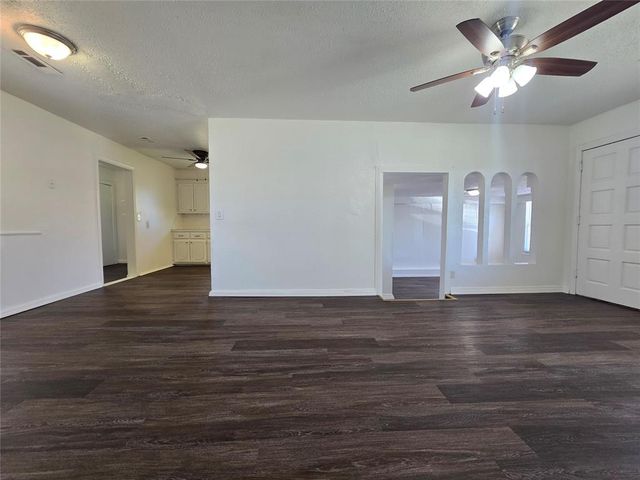 2106 N Aydelotte Avenue, Shawnee, OK 74804