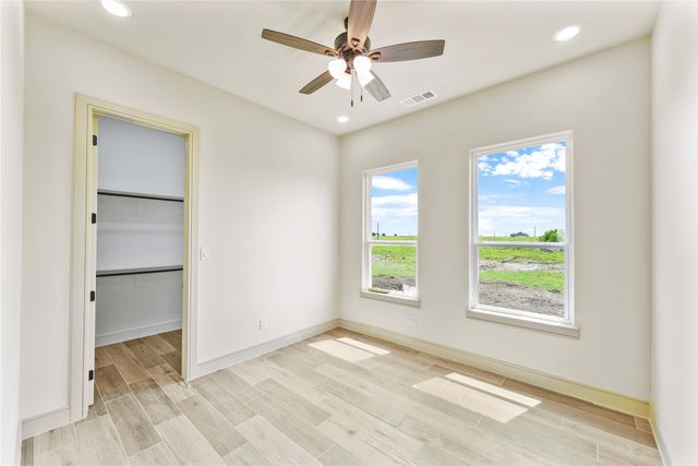 620 Alondrita Street, Celeste, TX 75452