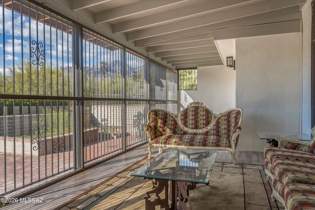 5613 N Calle Del Marques, Tucson, AZ 85718