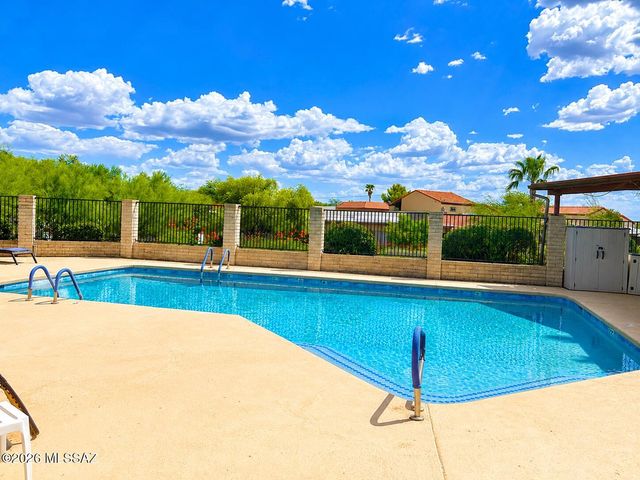 5613 N Calle Del Marques, Tucson, AZ 85718