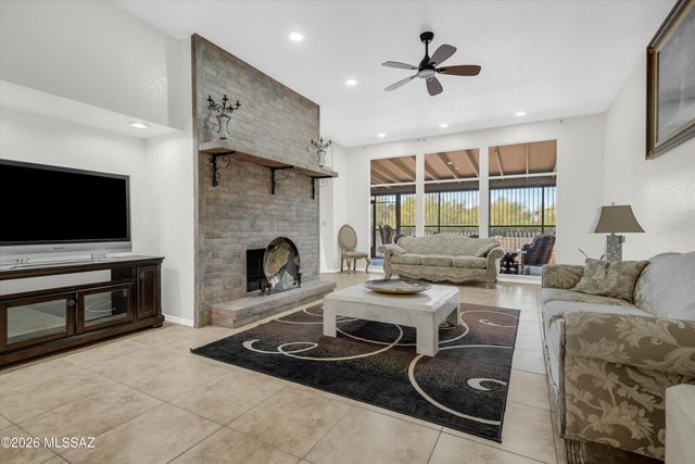 5613 N Calle Del Marques, Tucson, AZ 85718