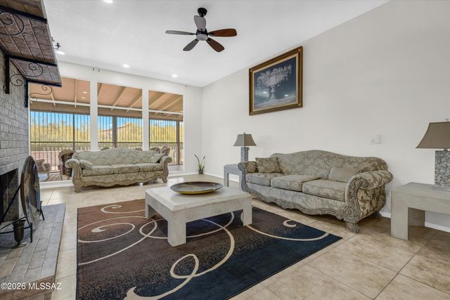 5613 N Calle Del Marques, Tucson, AZ 85718