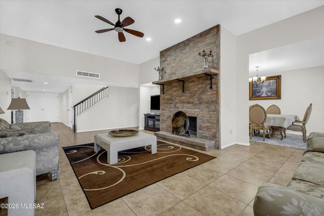 5613 N Calle Del Marques, Tucson, AZ 85718