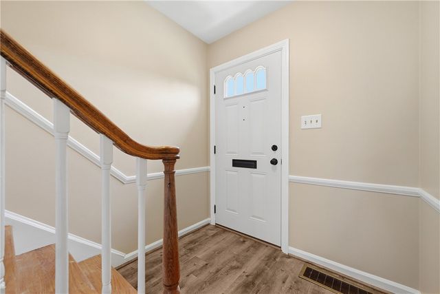 380 Newburn Drive, Scott Twp, PA 15216