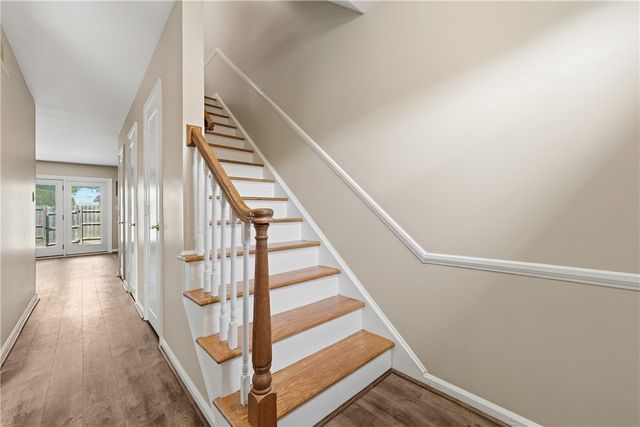 380 Newburn Drive, Scott Twp, PA 15216