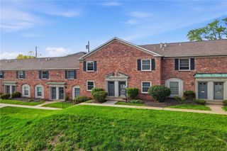 380 Newburn Drive, Scott Twp, PA 15216