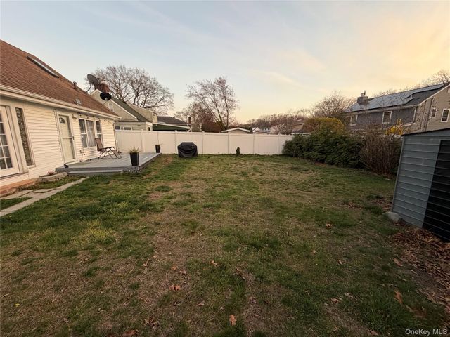 412 Seaford Avenue, Massapequa, NY 11758
