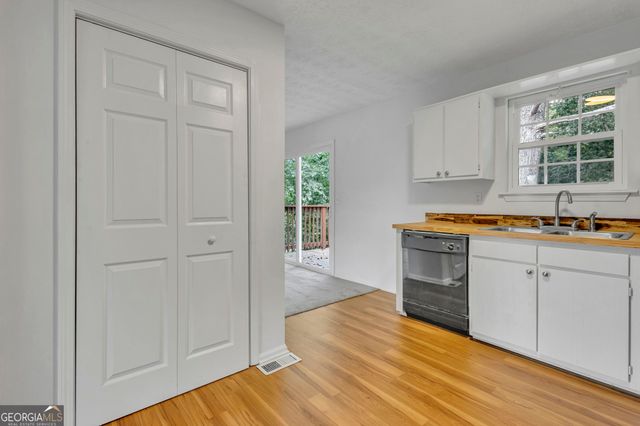 880 Westgard Court, Douglasville, GA 30134