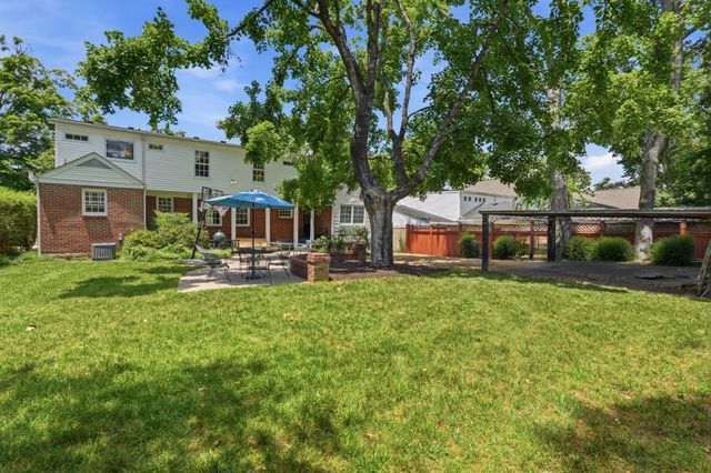 3008 New Natchez Trce, Nashville, TN 37215