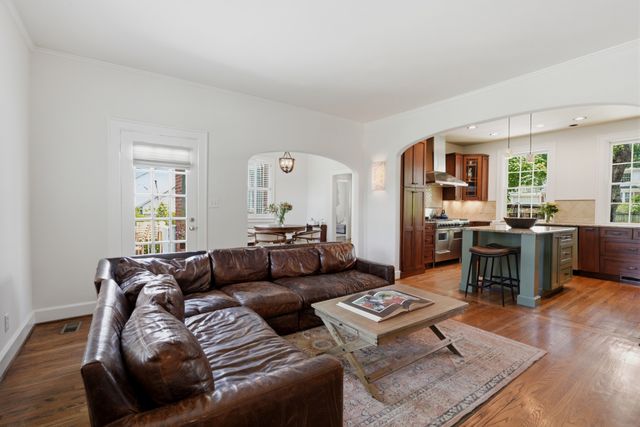 3008 New Natchez Trce, Nashville, TN 37215