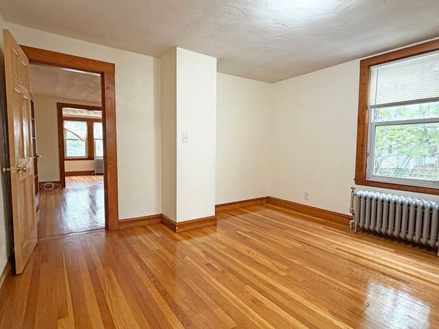 75 Dale St 1, Waltham, MA 02451