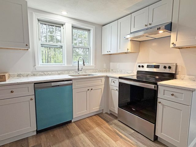 75 Dale St 1, Waltham, MA 02451