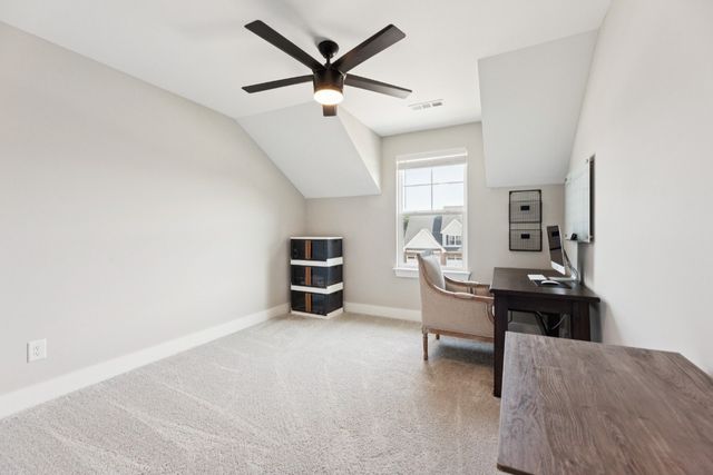 227 Beulah Rose Dr, Murfreesboro, TN 37128