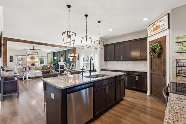 227 Beulah Rose Dr, Murfreesboro, TN 37128