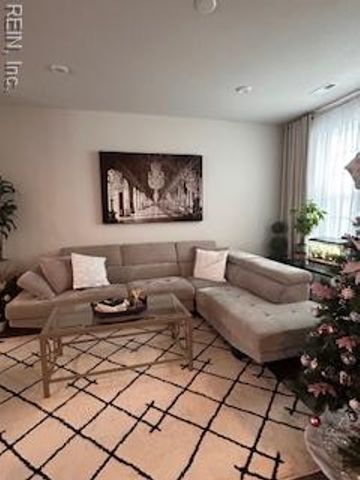 283 Brittlebrush DR, Portsmouth, VA 23701