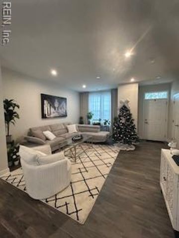 283 Brittlebrush DR, Portsmouth, VA 23701