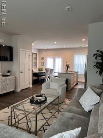 283 Brittlebrush DR, Portsmouth, VA 23701