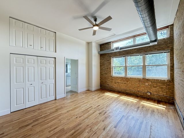 3138 N Lincoln Avenue 1R, Chicago, IL 60657