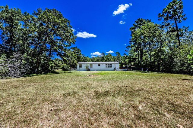 78 Haas Road, Huntsville, TX 77320