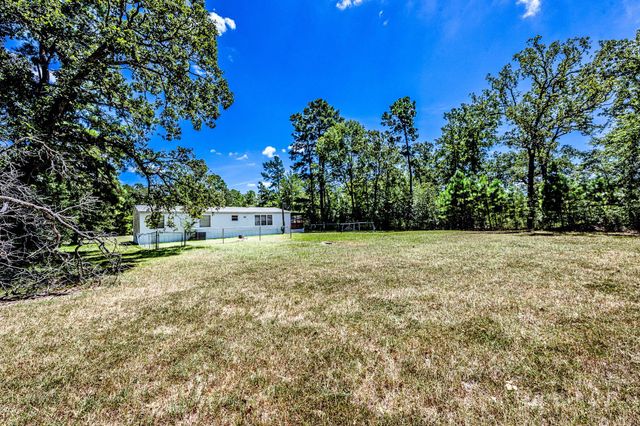 78 Haas Road, Huntsville, TX 77320