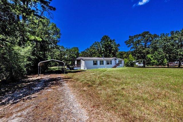 78 Haas Road, Huntsville, TX 77320