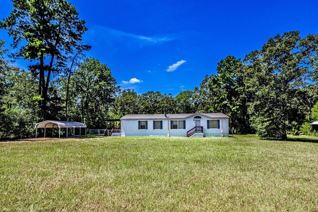 78 Haas Road, Huntsville, TX 77320