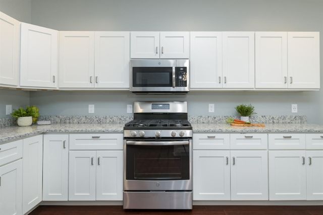 303 Waldon Drive, Battle Creek, MI 49015