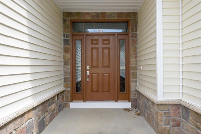 303 Waldon Drive, Battle Creek, MI 49015