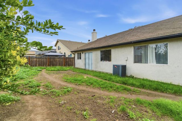 1773 W Willow Park Way, Stockton, CA 95206