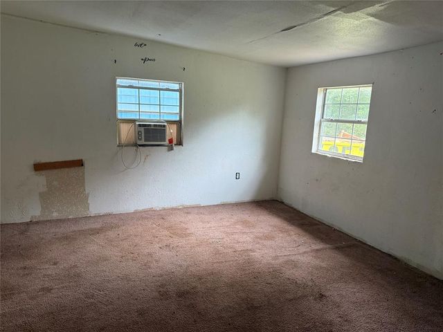 37477 Willow View Road, Tecumseh, OK 74873