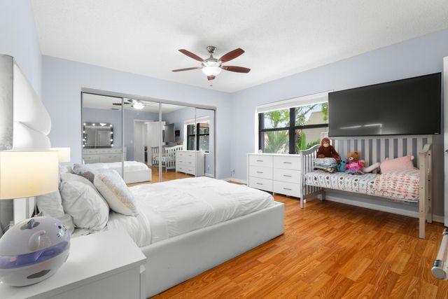 6327 Seven Springs Boulevard B, Greenacres, FL 33463