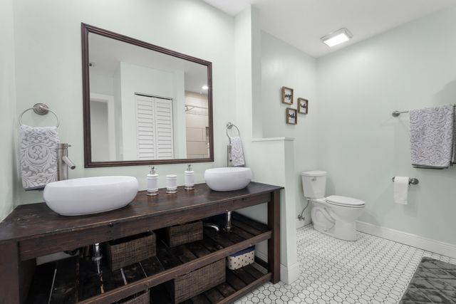 6327 Seven Springs Boulevard B, Greenacres, FL 33463