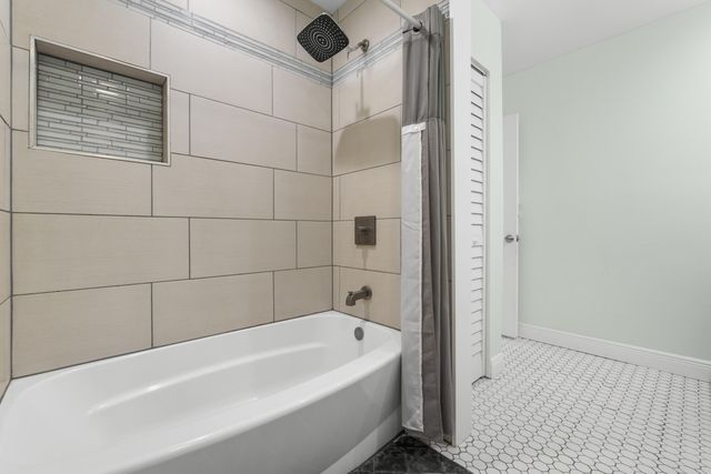 6327 Seven Springs Boulevard B, Greenacres, FL 33463