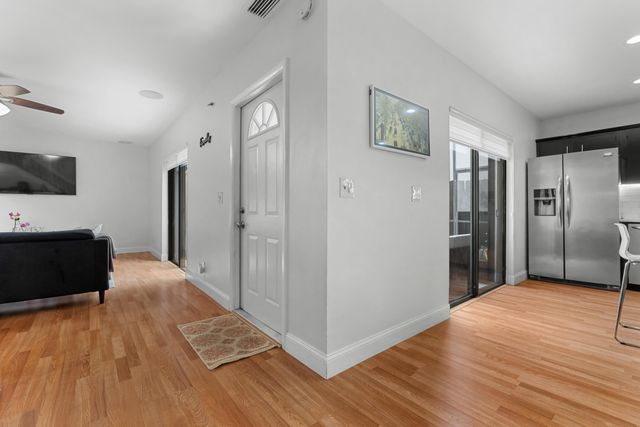 6327 Seven Springs Boulevard B, Greenacres, FL 33463