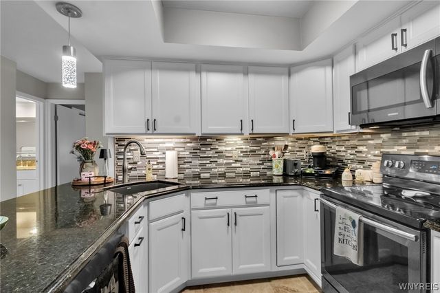 1095 Youngs Road C, Amherst, NY 14221