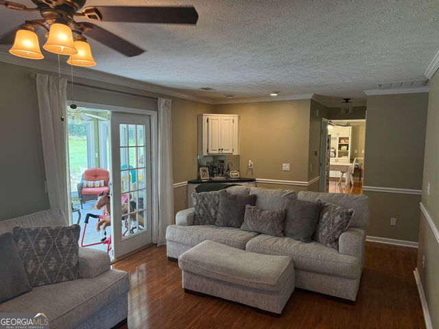 222 Village Drive, Lagrange, GA 30240