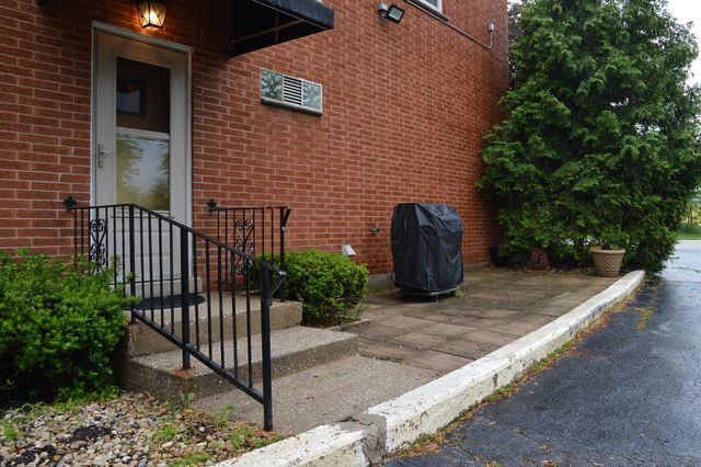 2025 Maple Road 1E, Homewood, IL 60430