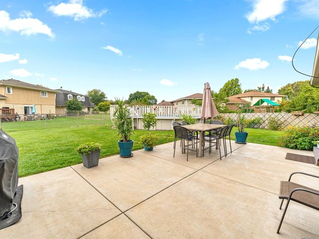 10926 Circle Court, Palos Hills, IL 60465