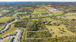 2045 Liberty Ln, Gallatin, TN 37066