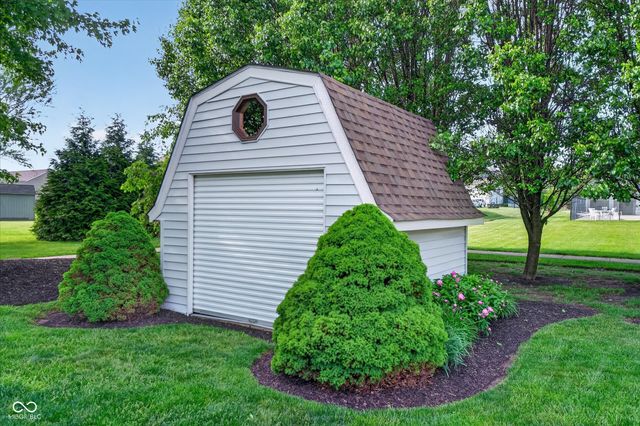 4516 W Easy Street, New Palestine, IN 46163