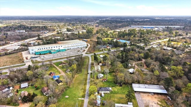 2636 Clanton Road, Conroe, TX 77301