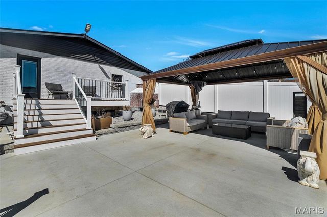 4108 Park Hill Court, Mehlville, MO 63125